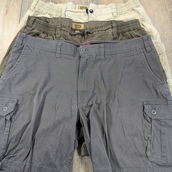 The Foundry Cargo Shorts Bundle LOT of 3 Mens 48 Gray Green Khaki Pockets Button - Picture 1 of 12